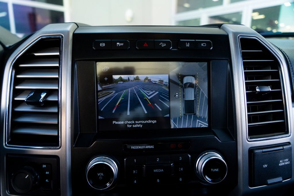 Used 2019 Ford F250 Platinum w/ Platinum Ultimate Package AWD/4WD image 28