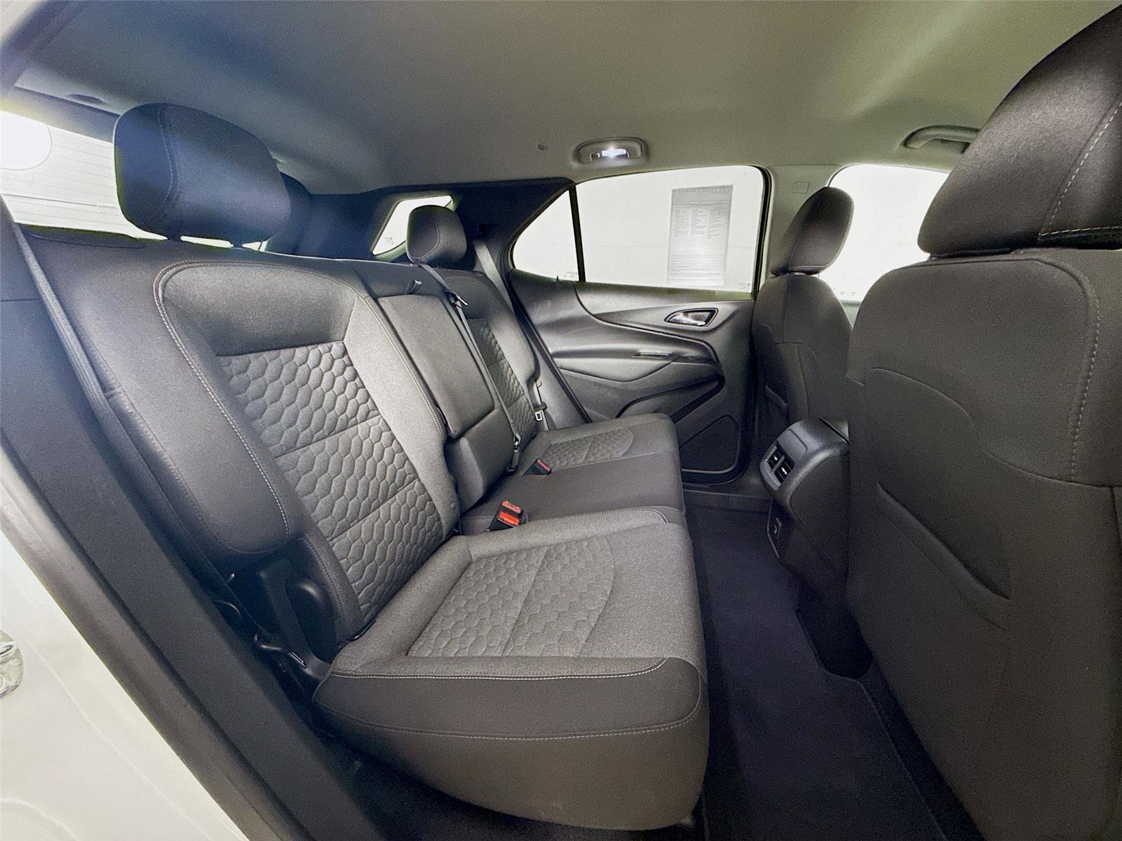 Used 2021 Chevrolet Equinox LT AWD/4WD image 28