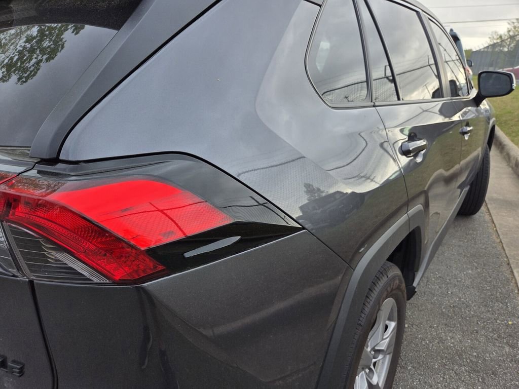 Used 2025 Toyota RAV4 XLE w/ Convenience Package image 9