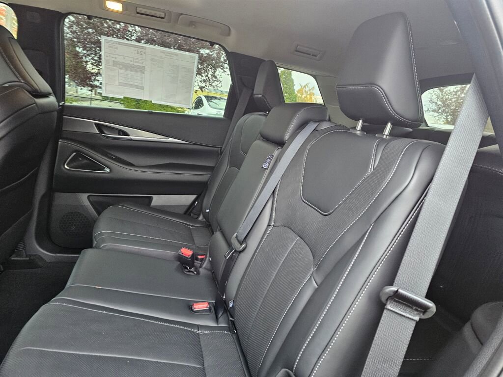 New 2026 INFINITI QX60 Luxe w/ Cargo Package image 22