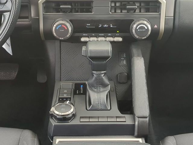 Certified 2025 Toyota Tacoma SR5 image 19