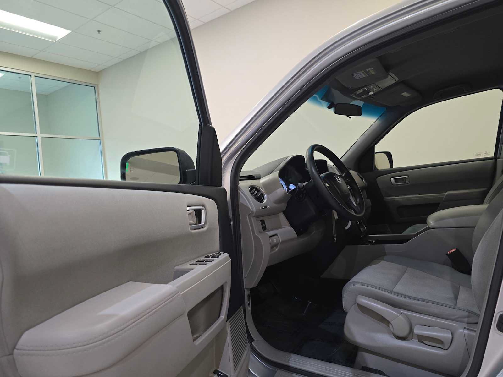 Used 2010 Honda Pilot LX image 20