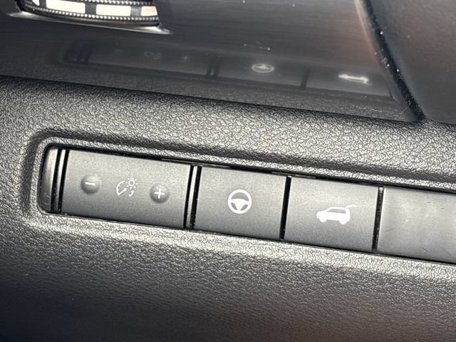 Used 2023 Nissan Pathfinder SL w/ Lighting Package (N92) AWD/4WD image 21
