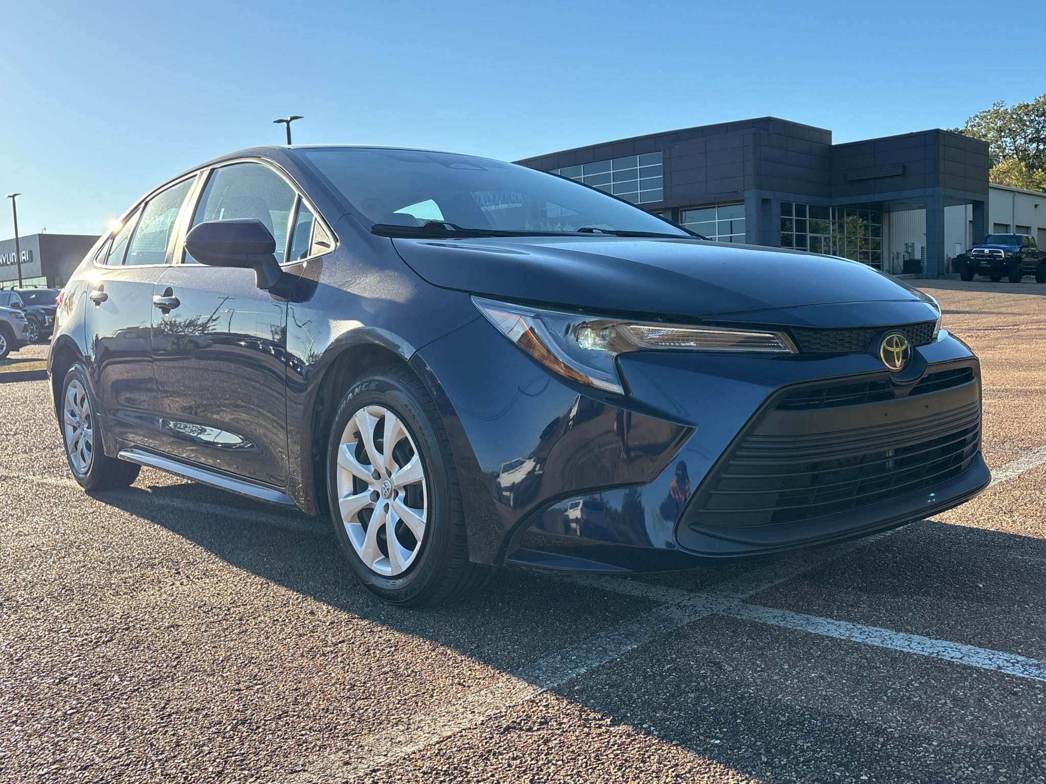Used 2024 Toyota Corolla LE FWD image 1