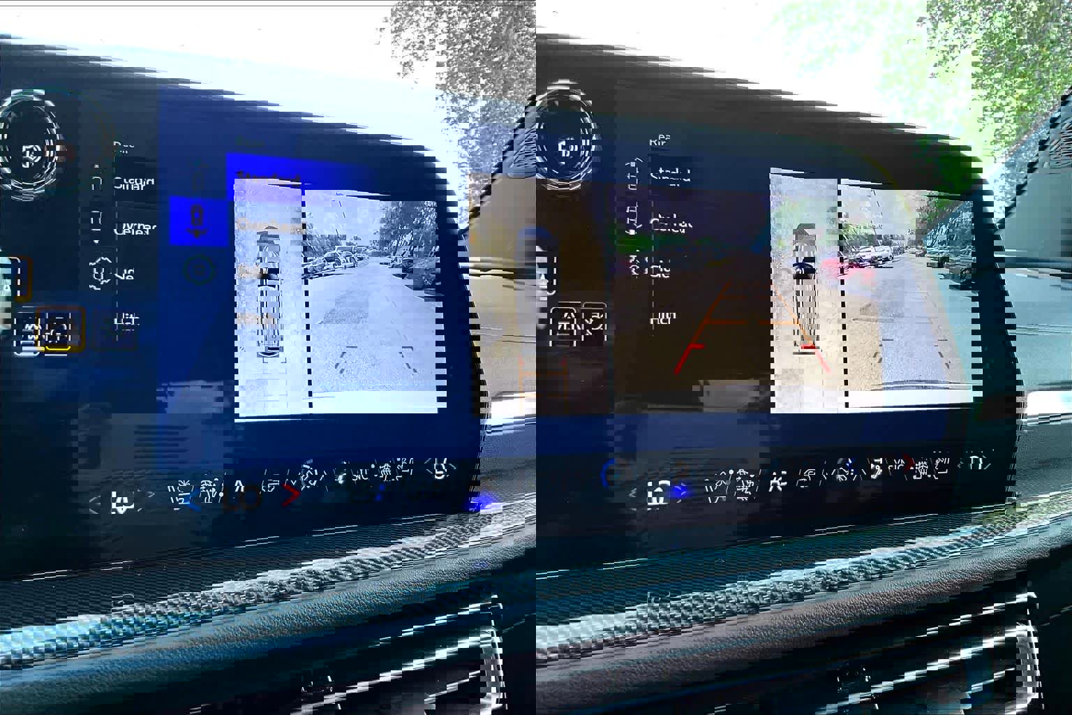 Used 2026 Chevrolet Traverse High Country image 25