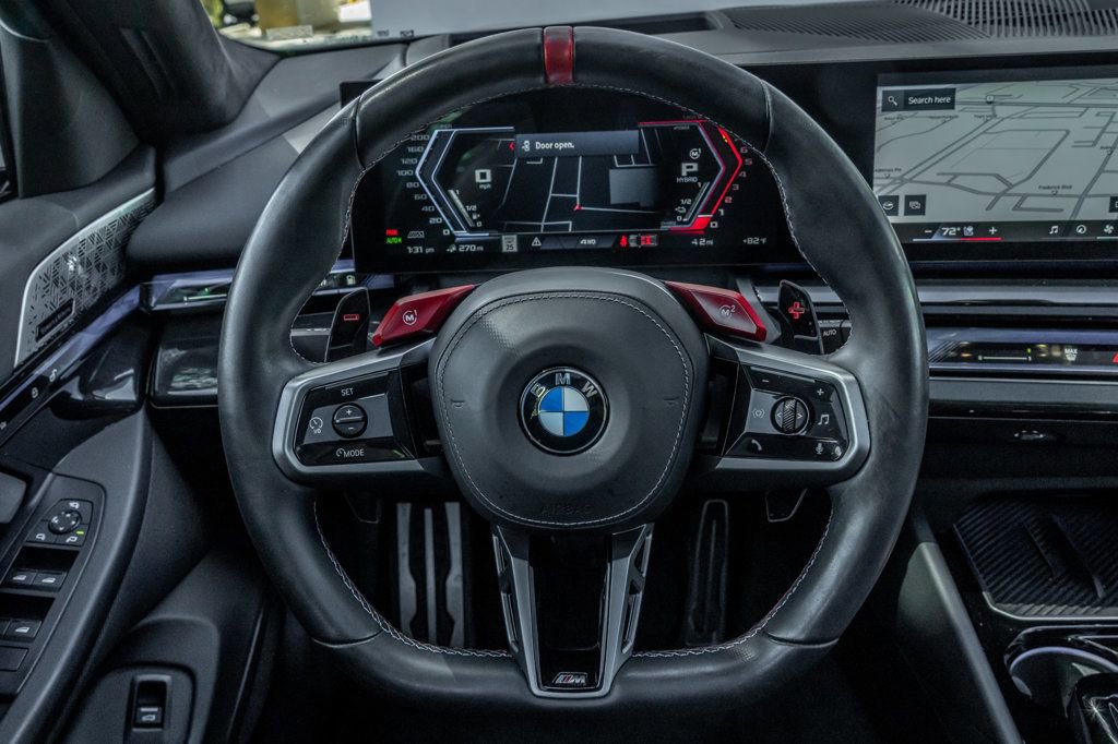 Used 2025 BMW M5 Touring image 16