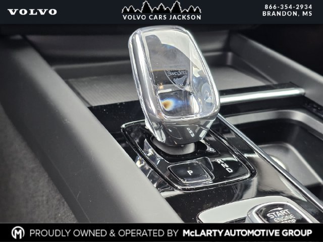 New 2026 Volvo XC60 B5 Plus w/ Protection Package Premier AWD/4WD image 22