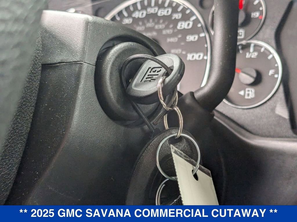 New 2025 GMC Savana 3500 Work Van w/ Power Convenience Package image 20