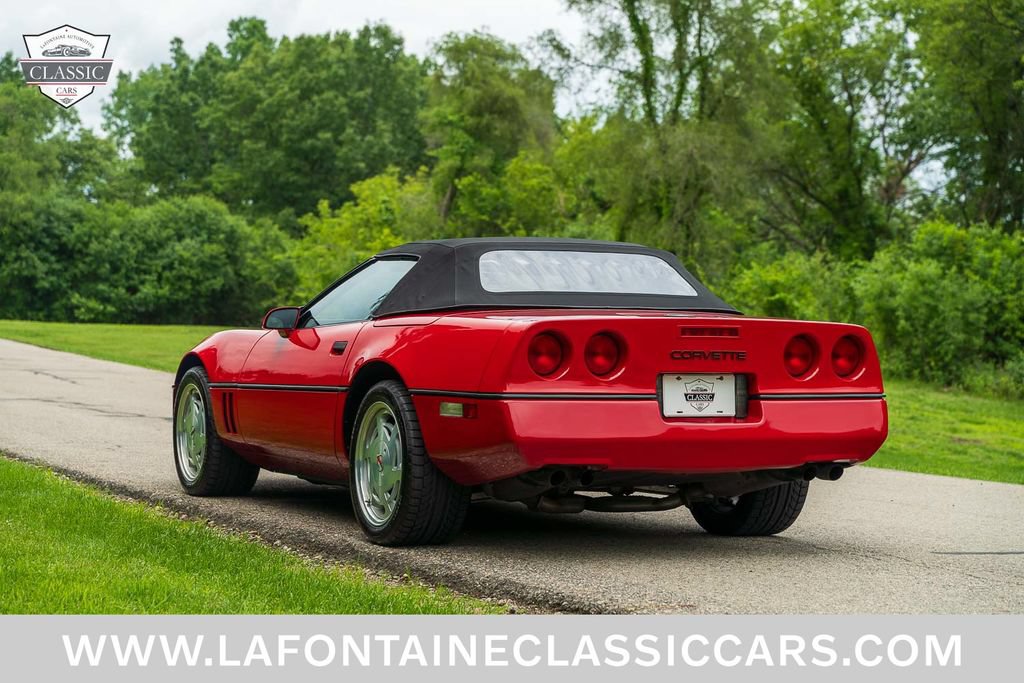Used 1988 Chevrolet Corvette Convertible RWD image 18
