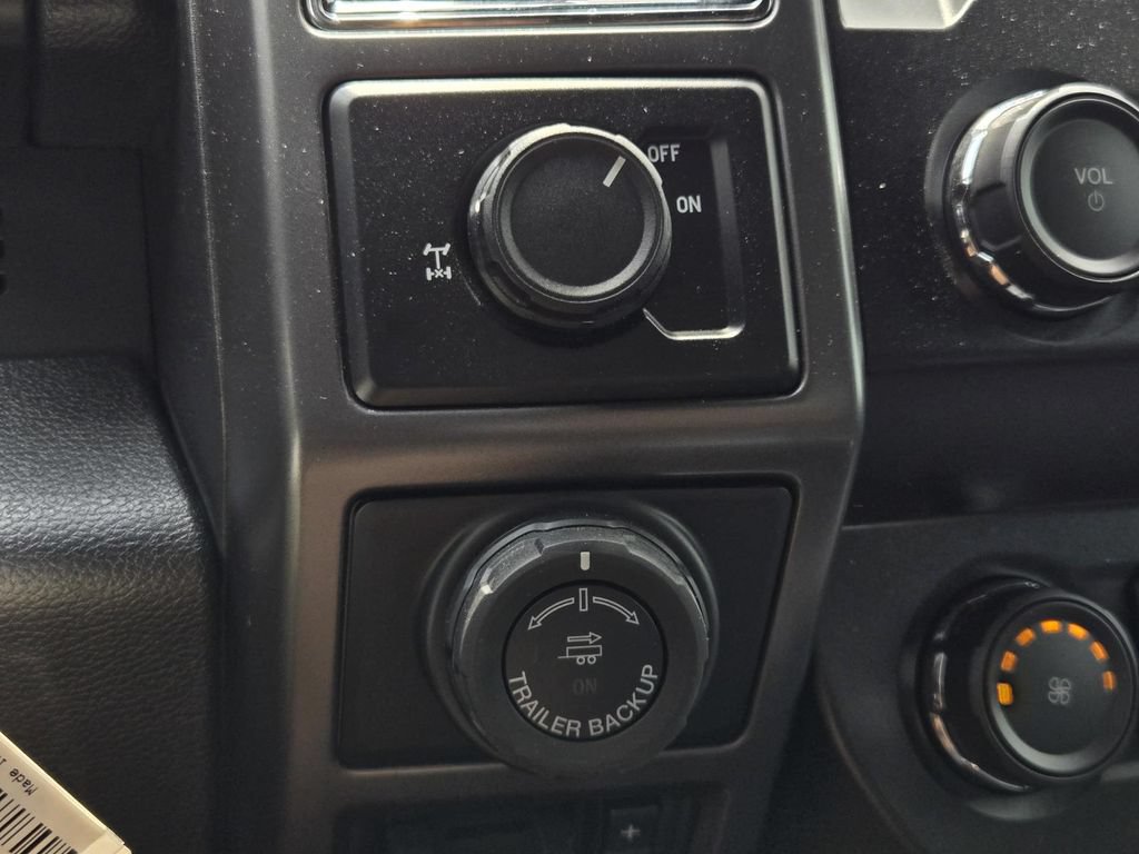 Used 2020 Ford F150 XLT w/ Equipment Group 302A Luxury RWD image 29