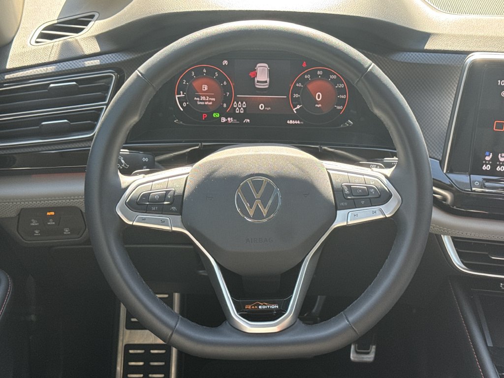 Used 2024 Volkswagen Atlas Peak Edition SE AWD/4WD image 24
