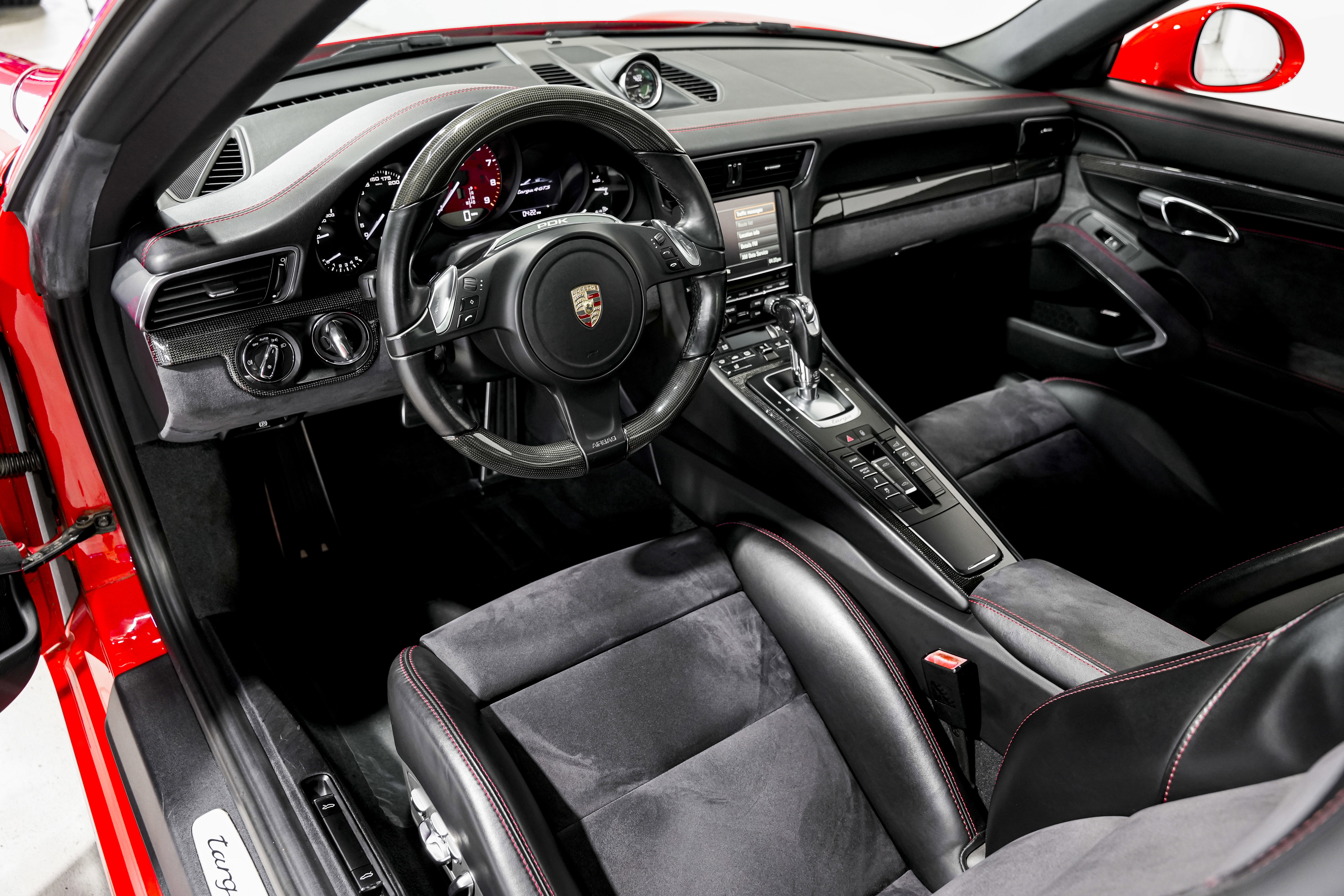 Used 2016 Porsche 911 Targa 4 GTS image 9