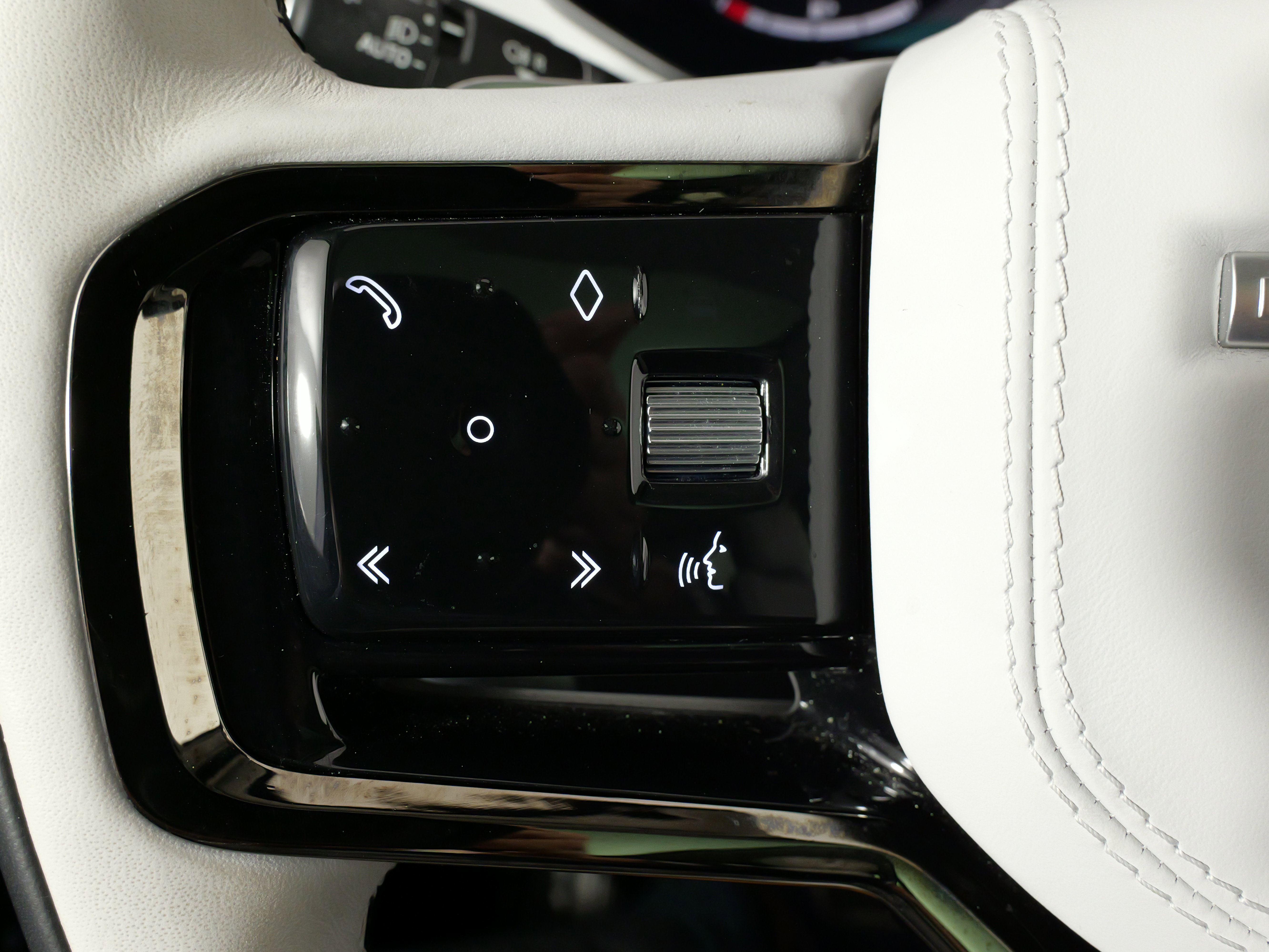 Used 2023 Land Rover Range Rover Sport SE Dynamic image 42