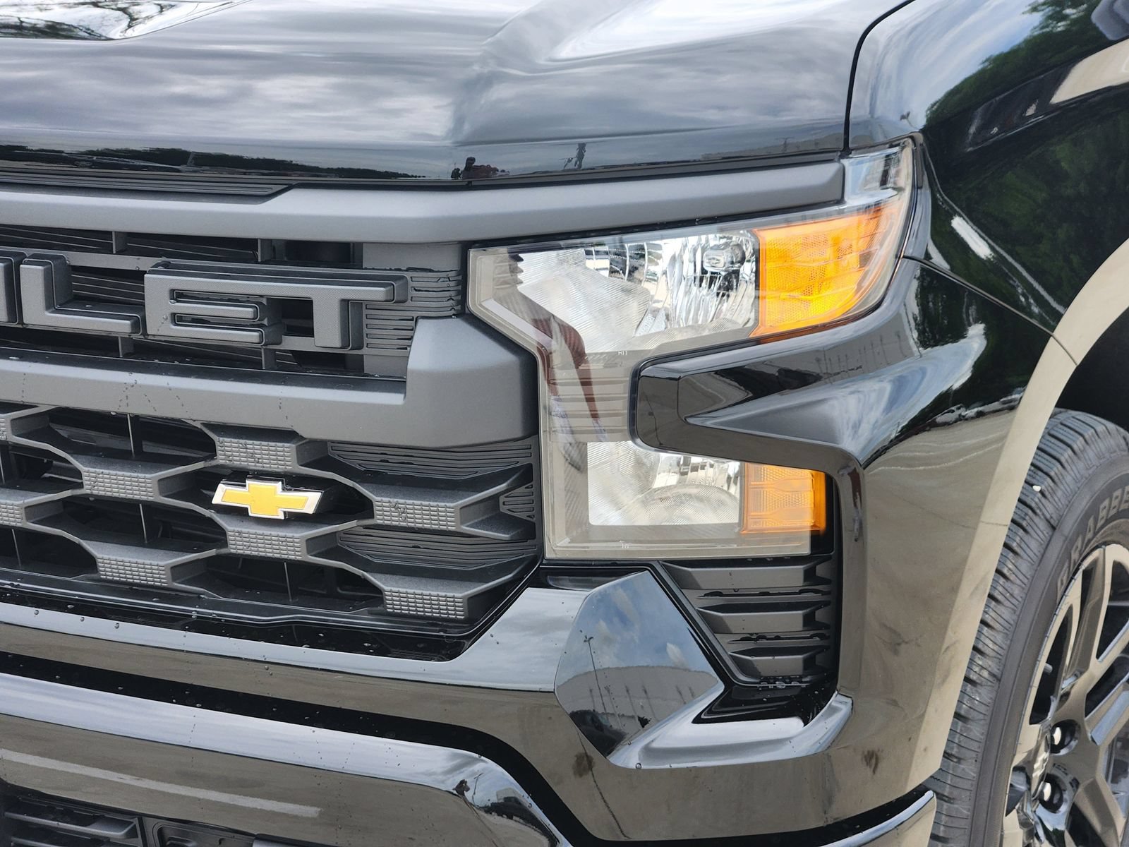 New 2026 Chevrolet Silverado 1500 Custom AWD/4WD image 9