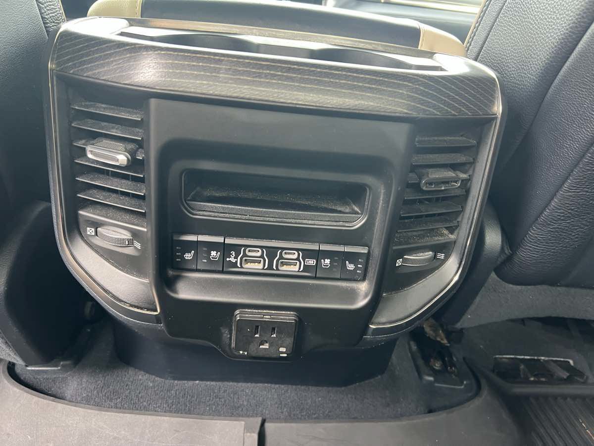 Used 2019 RAM 1500 Limited AWD/4WD image 8
