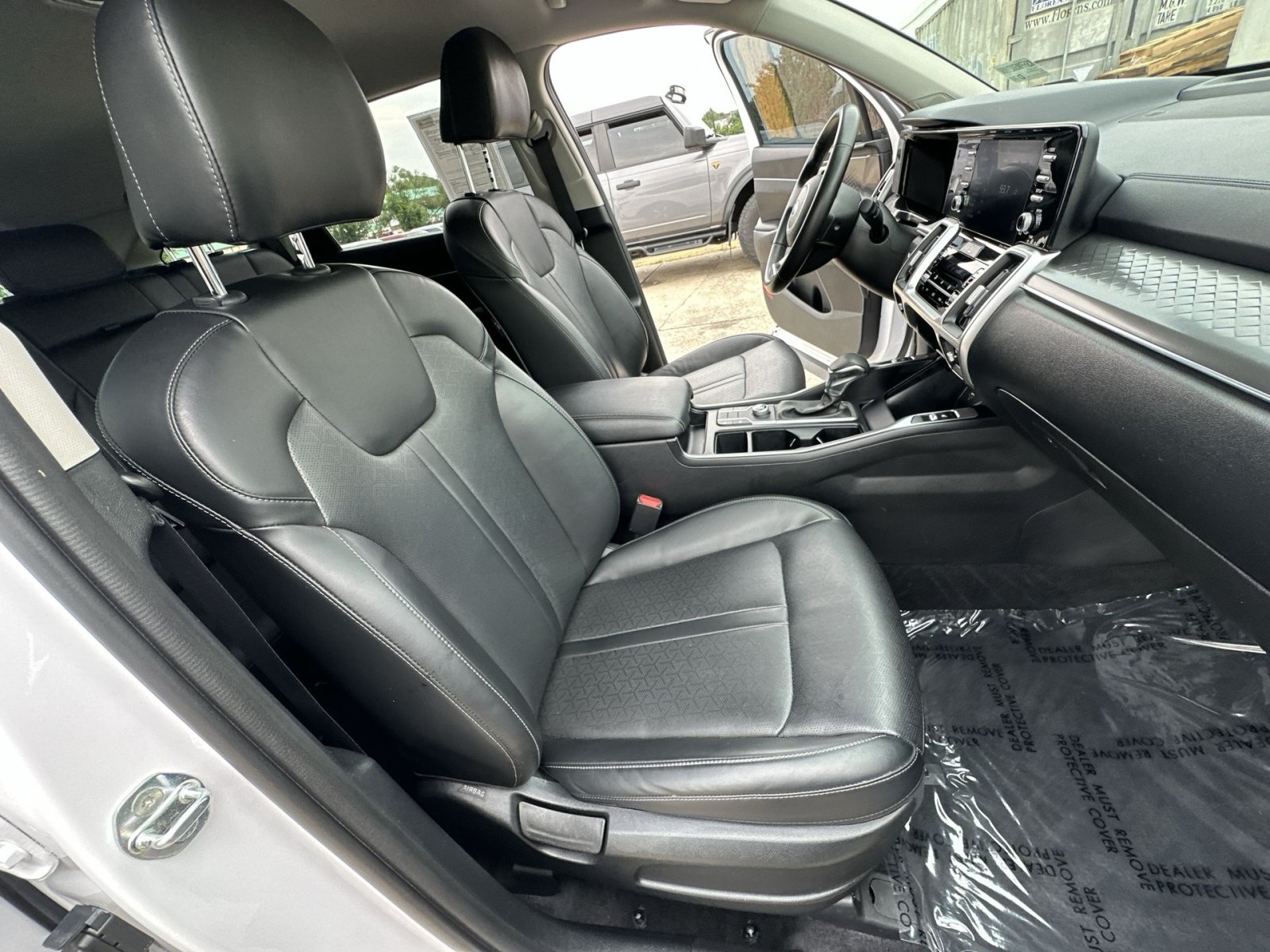 Used 2021 Kia Sorento S FWD image 27