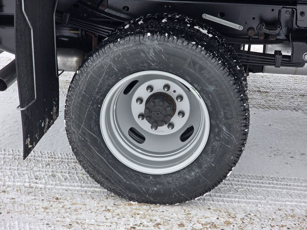 New 2026 Ford F350 XL w/ XL Chrome Package image 12