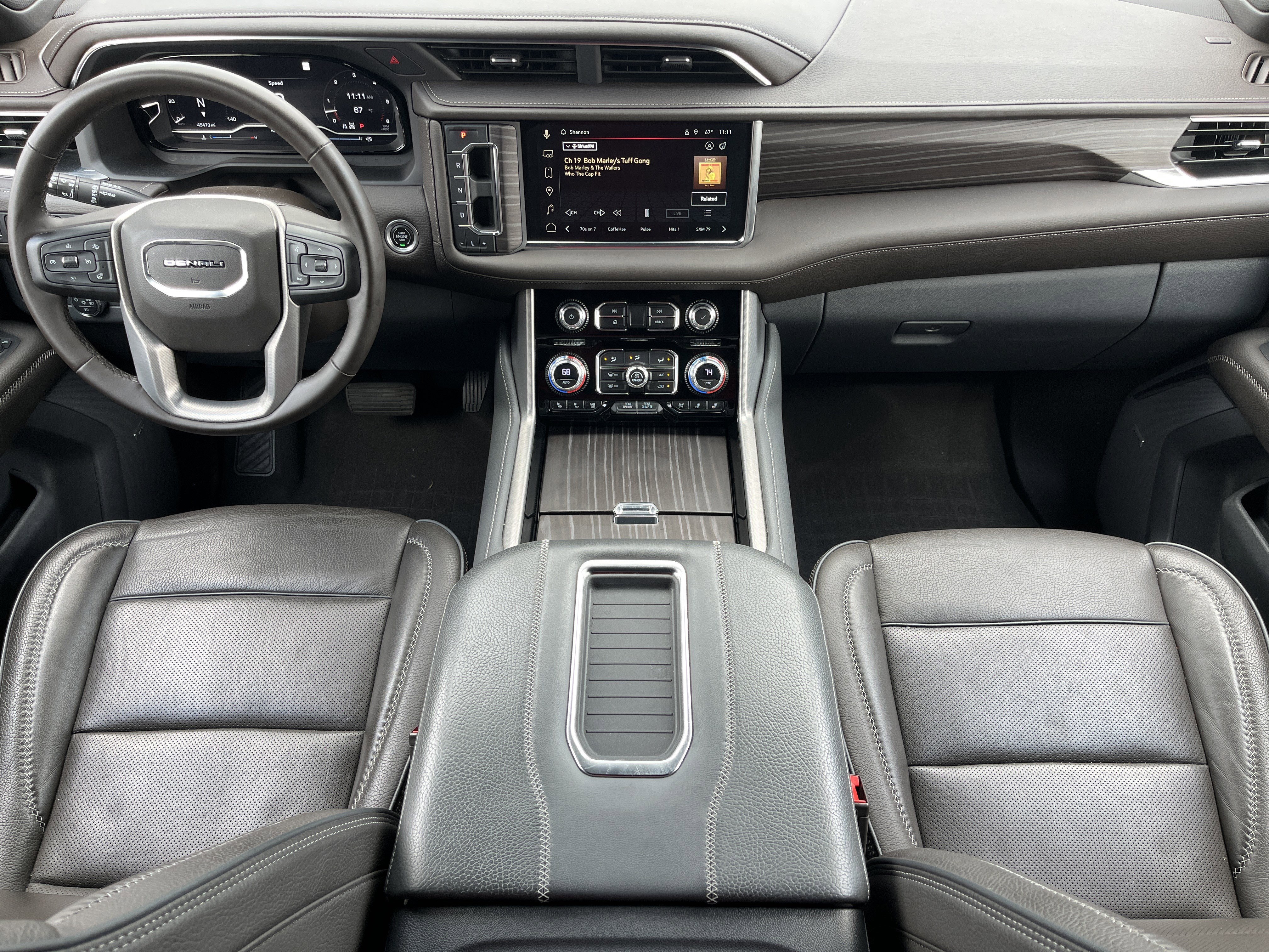 Used 2023 GMC Yukon Denali w/ Max Trailering Package image 3