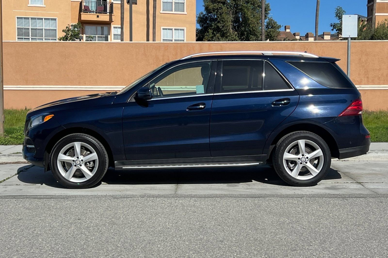 Used 2017 Mercedes-Benz GLE 350 4MATIC image 7