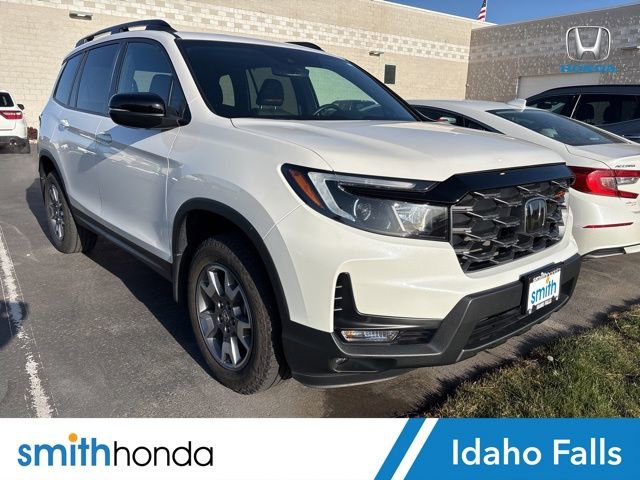 Used 2023 Honda Passport TrailSport image 1