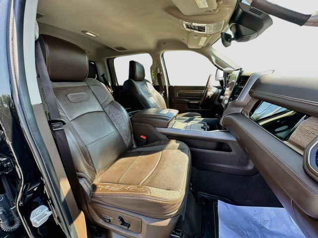 Used 2025 RAM 3500 Longhorn w/ Towing Technology Group AWD/4WD image 31