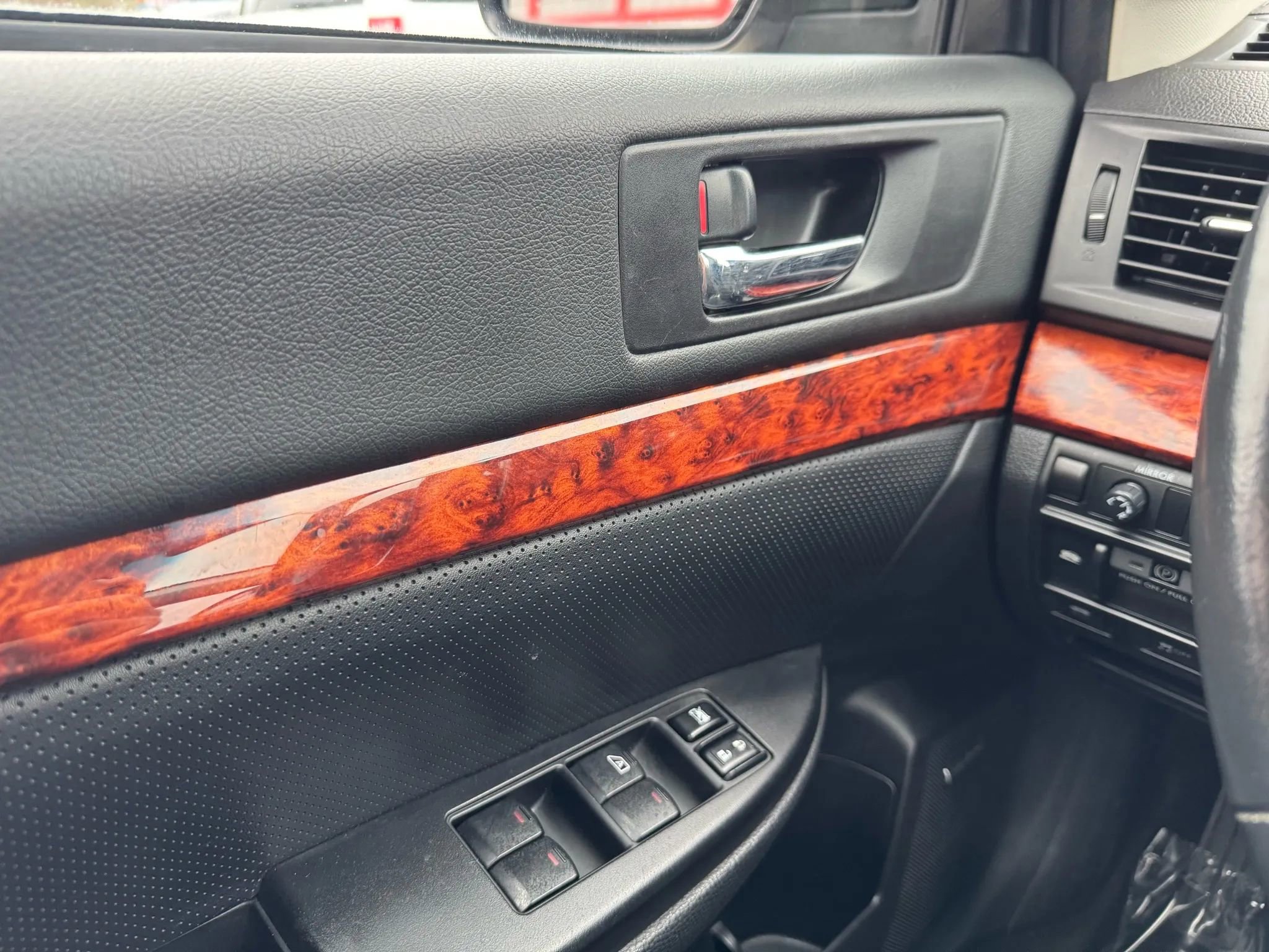 Used 2012 Subaru Legacy 3.6R Limited image 26