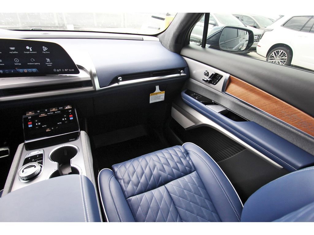 New 2026 Cadillac Vistiq Premium Luxury image 10