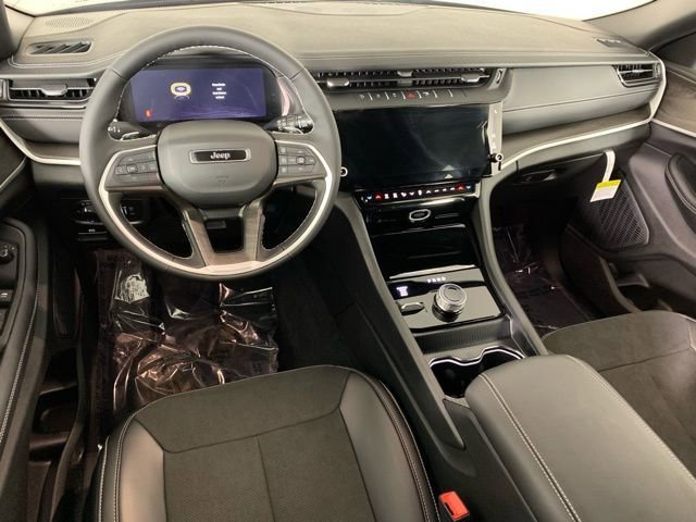 New 2026 Jeep Grand Cherokee L Altitude image 11