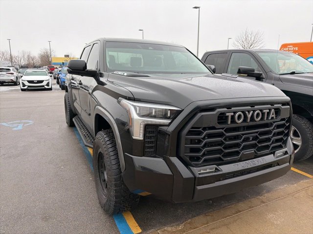 Used 2022 Toyota Tundra Limited image 3