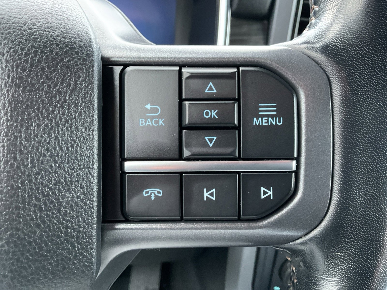 Used 2024 Ford F150 Lariat w/ Tow/Haul Package image 18