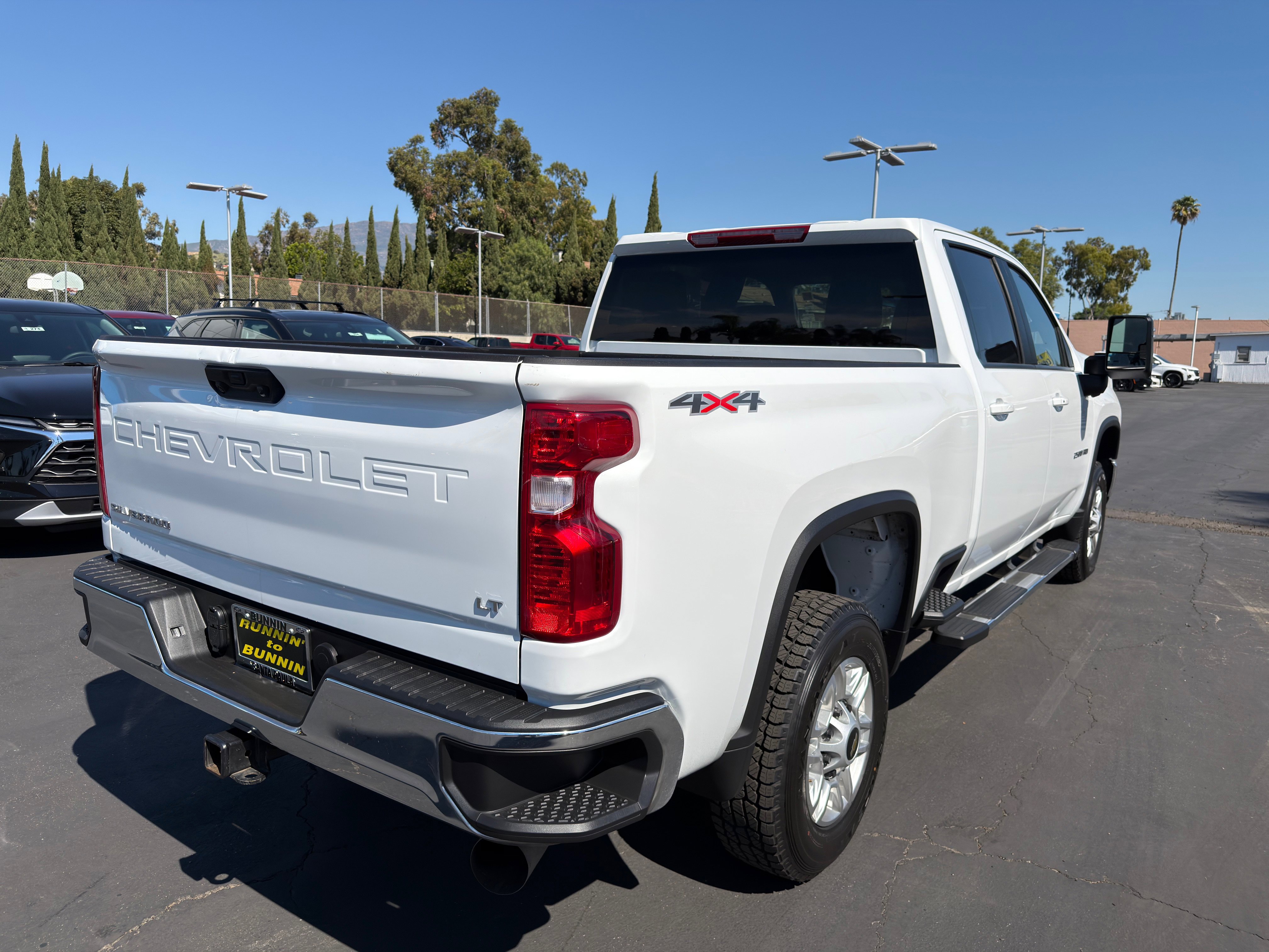 Used 2025 Chevrolet Silverado 2500 LT w/ Convenience Package image 8