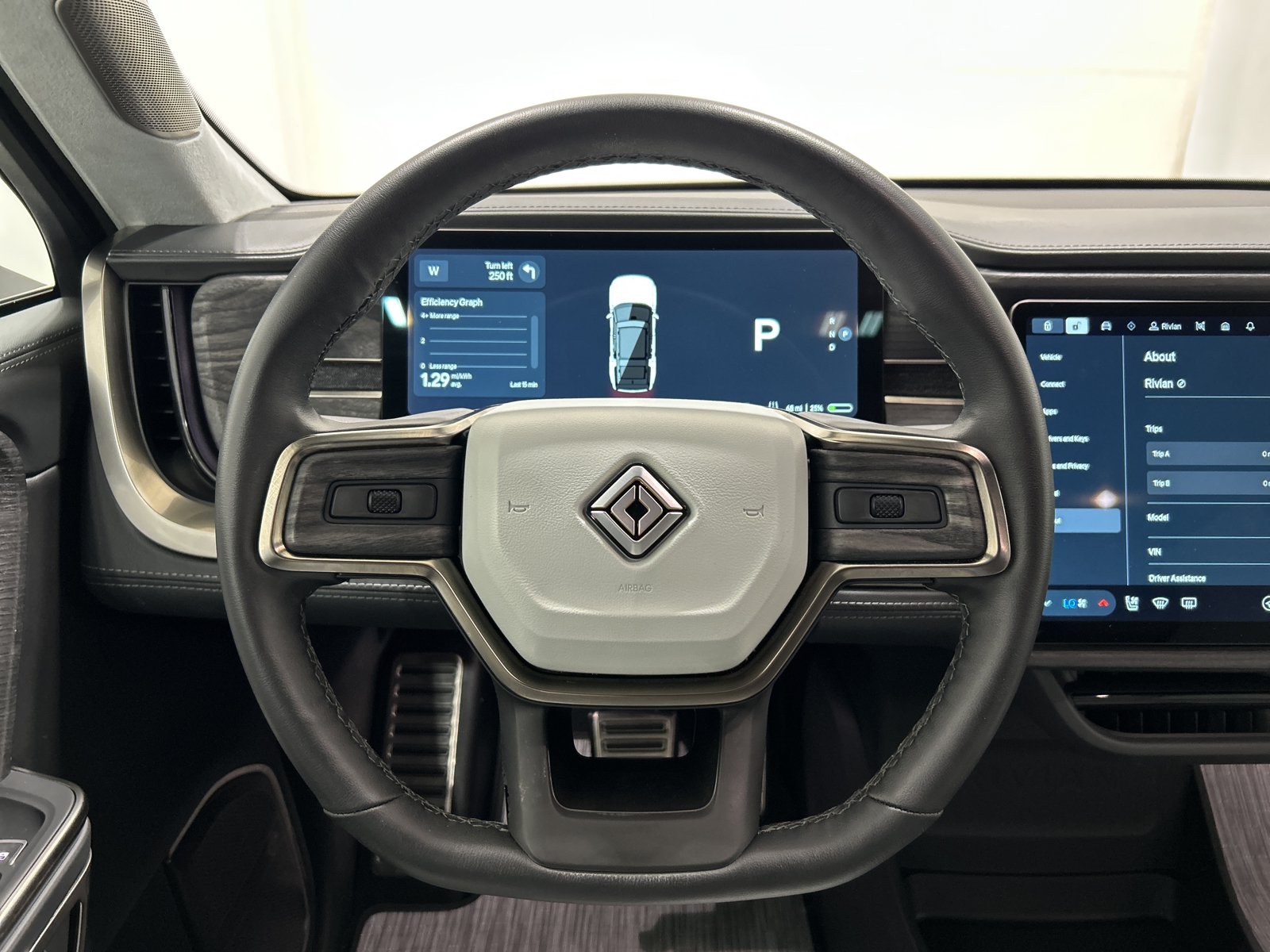 Used 2023 Rivian R1S Adventure AWD/4WD image 28