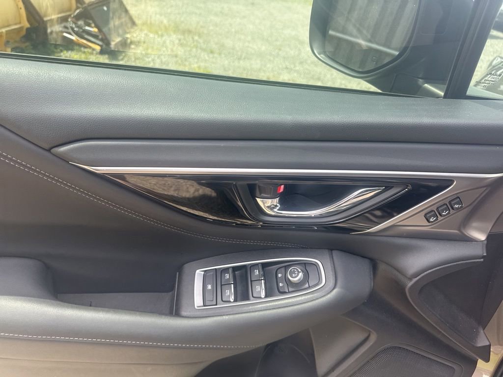 Used 2023 Subaru Outback Limited AWD/4WD image 17