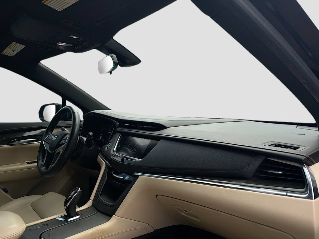 Used 2018 Cadillac XT5 FWD image 33