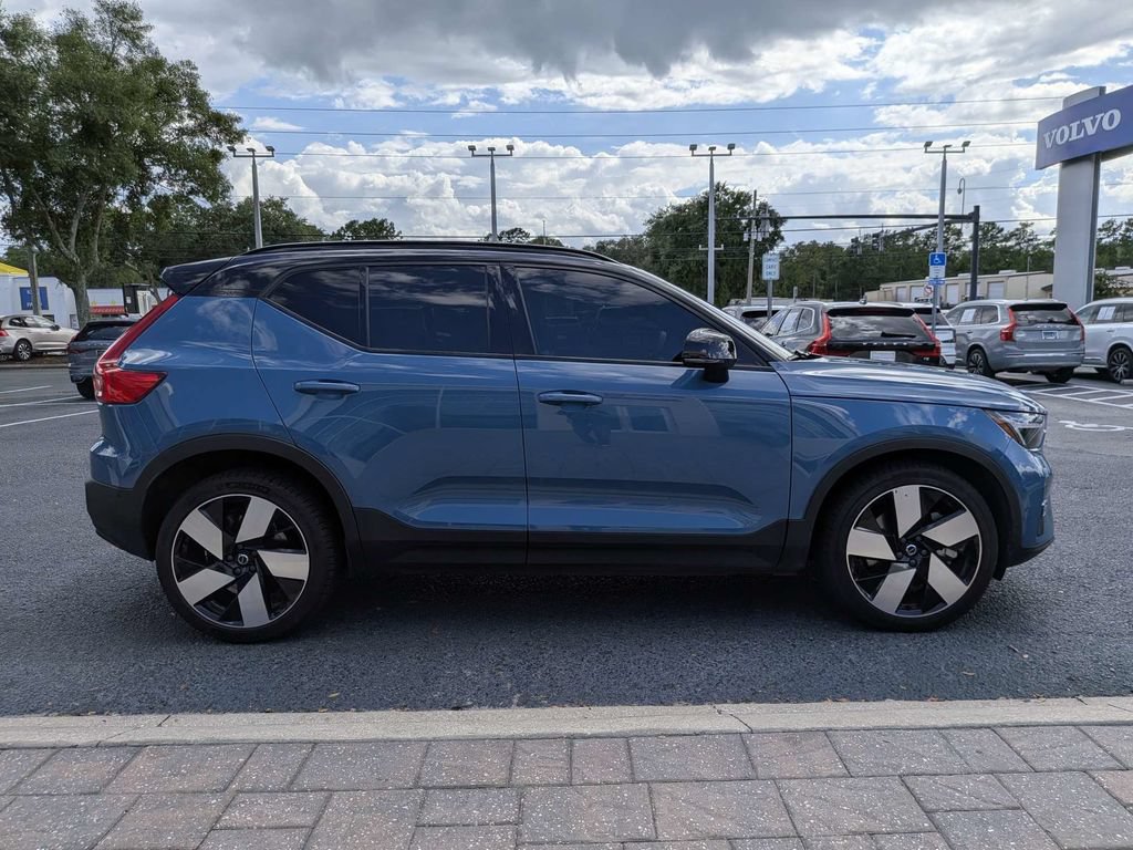 Certified 2023 Volvo XC40 Recharge Plus AWD/4WD image 7
