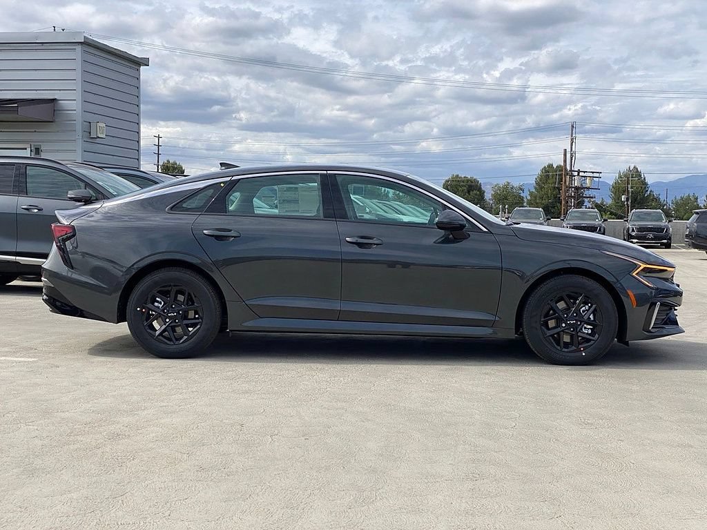New 2026 Kia K5 LXS FWD image 2