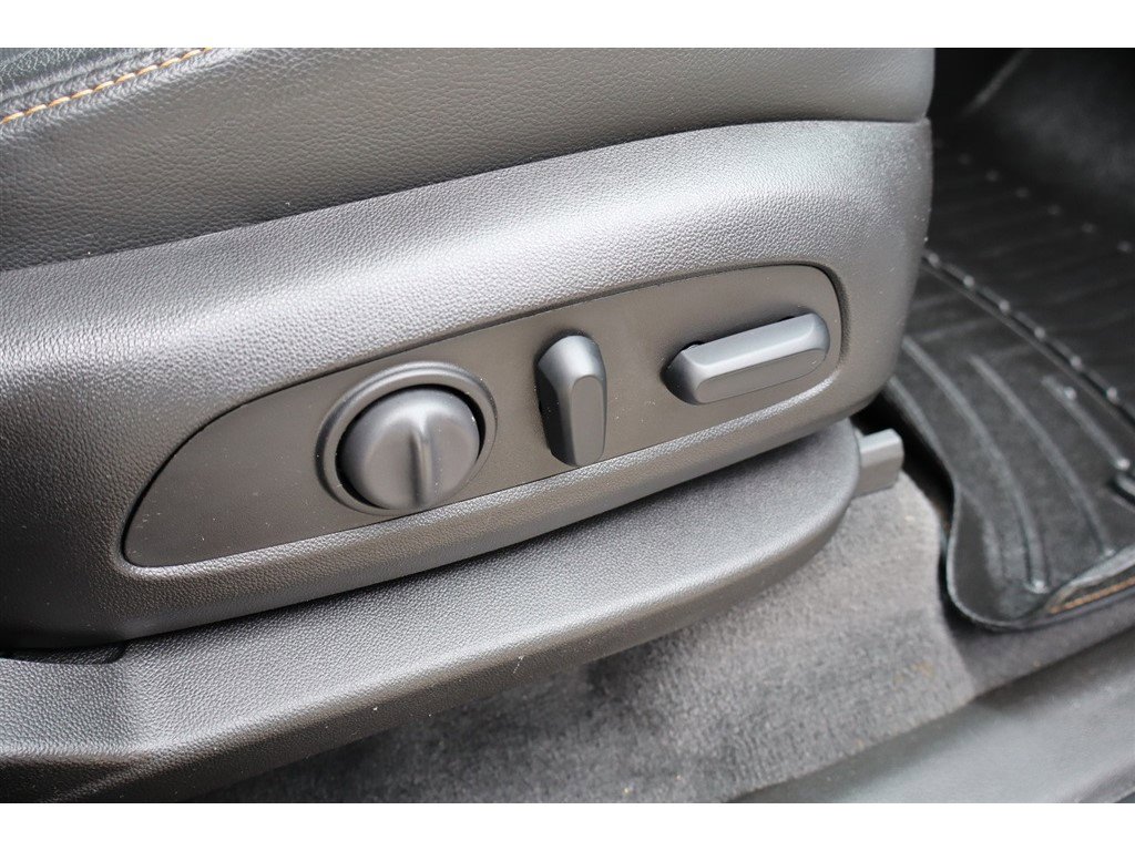 Used 2019 Chevrolet Traverse Premier w/ LPO, Blackout Package image 25