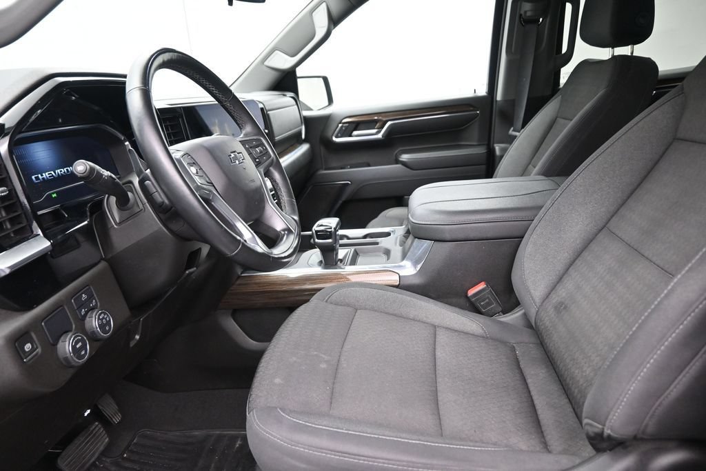 Used 2024 Chevrolet Silverado 1500 RST RWD image 12