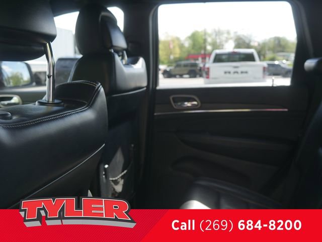 Used 2015 Jeep Grand Cherokee Limited w/ Trailer Tow Group IV AWD/4WD image 40