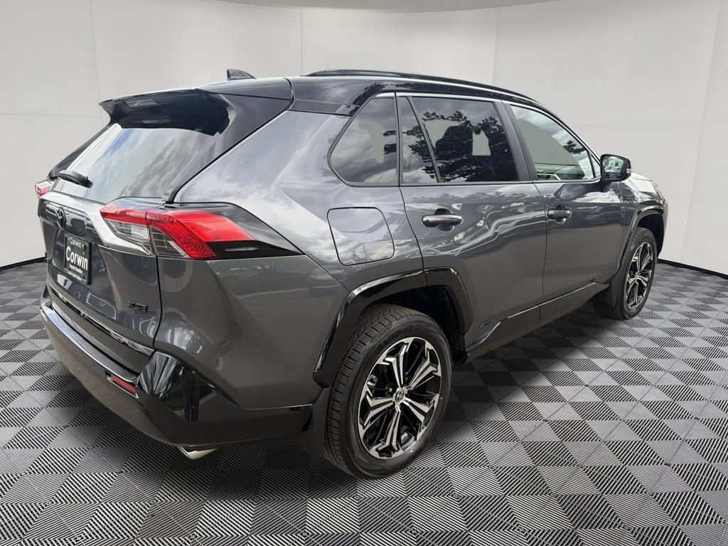 Used 2024 Toyota RAV4 XSE w/ Weather Package AWD/4WD image 8