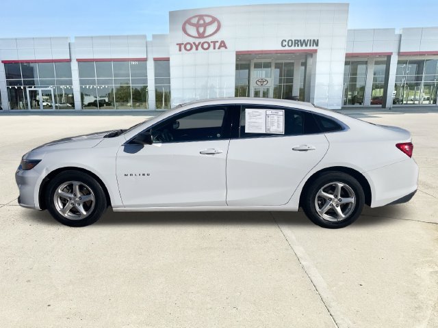 Used 2018 Chevrolet Malibu LS FWD image 2