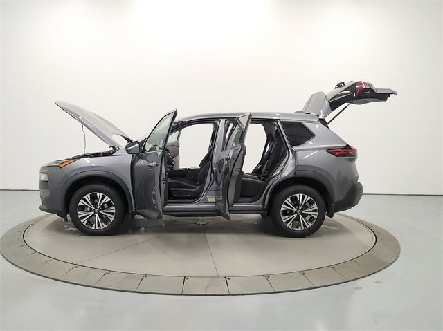 Used 2021 Nissan Rogue SV image 12