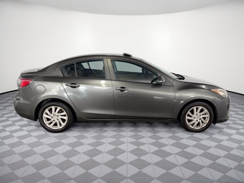 Used 2012 MAZDA MAZDA3 i Touring FWD image 8