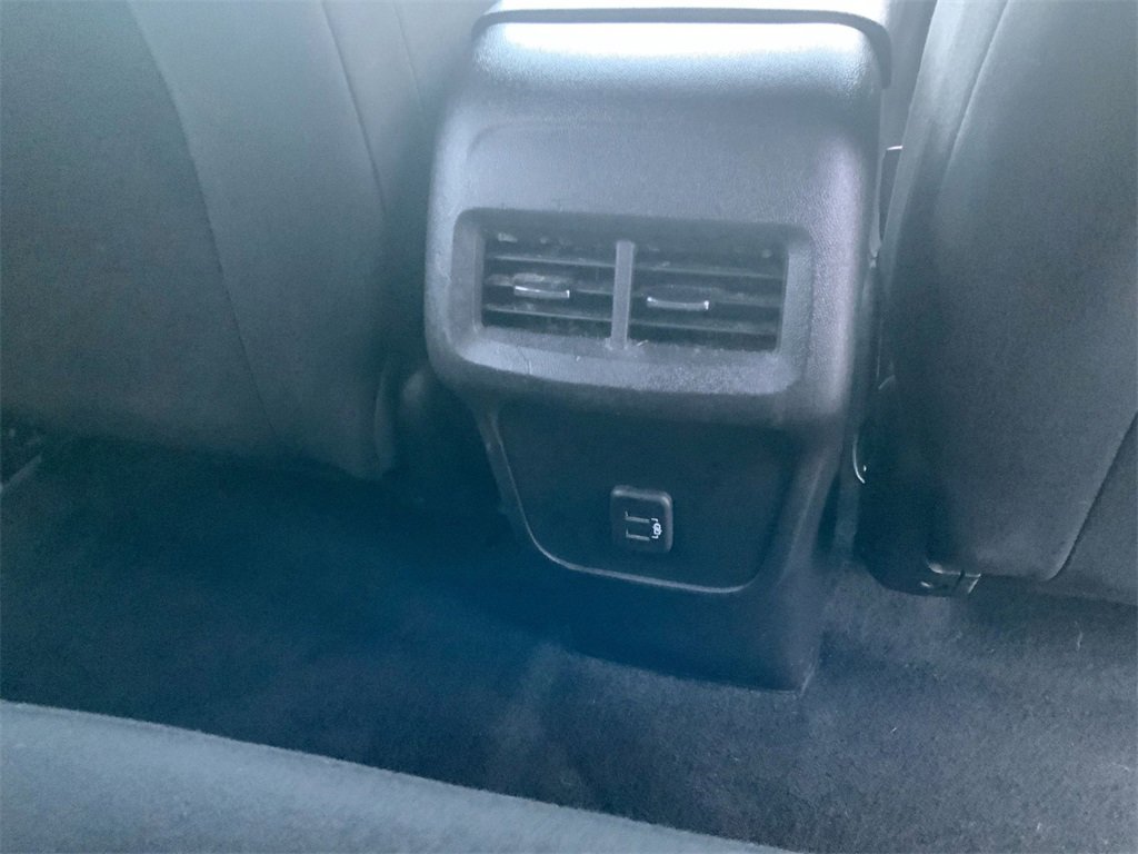 Used 2024 Chevrolet Equinox LT image 29