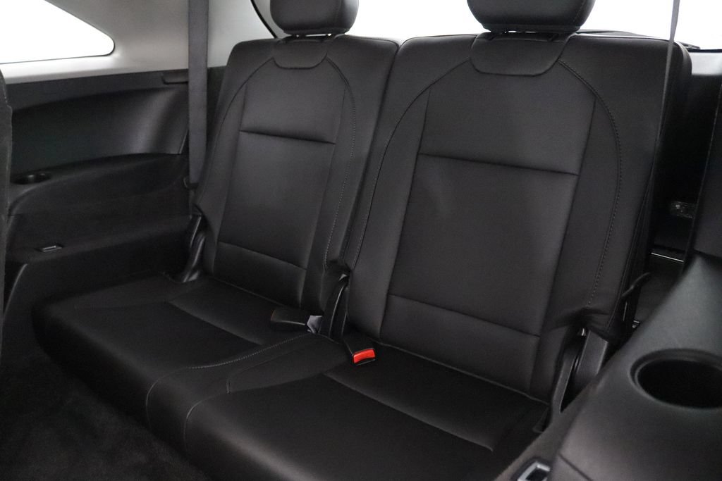 Used 2017 Acura MDX w/ Technology Package AWD/4WD image 9
