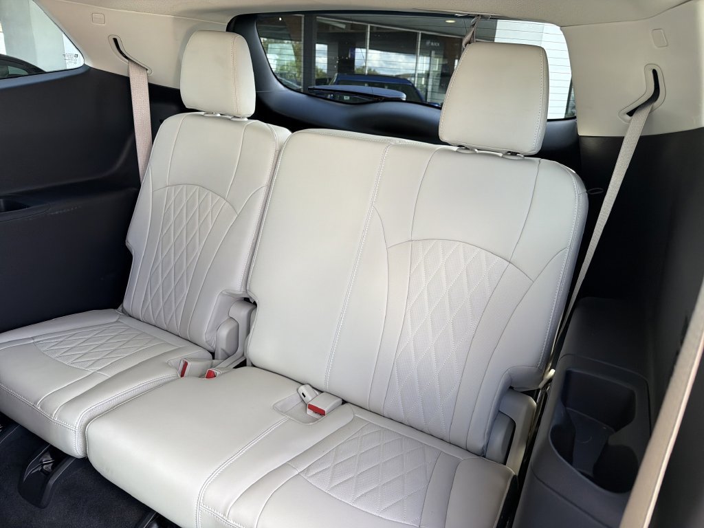 Certified 2023 Buick Enclave Avenir w/ Avenir Technology Package FWD image 19