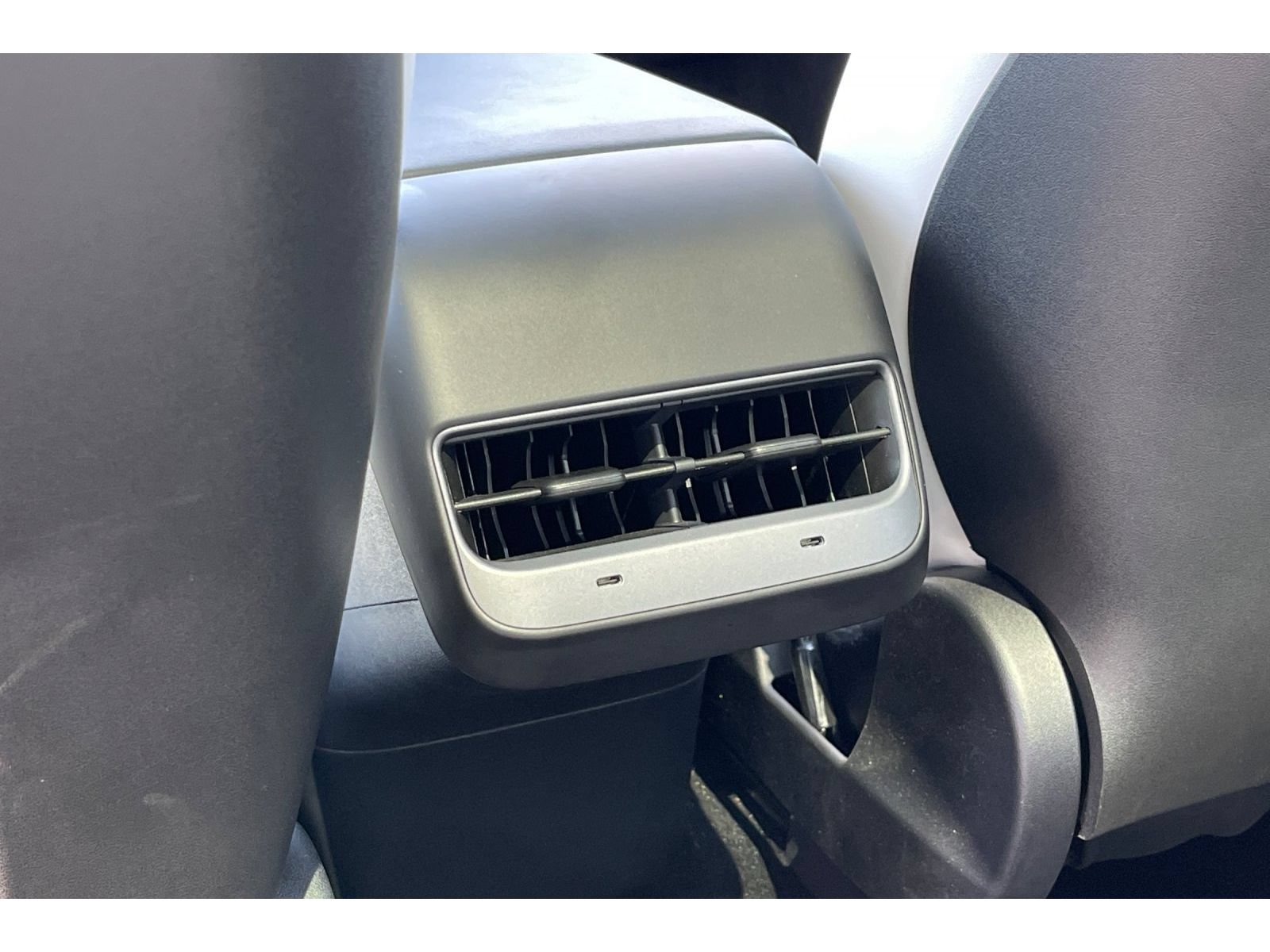 Used 2025 Tesla Model Y Long Range AWD/4WD image 40