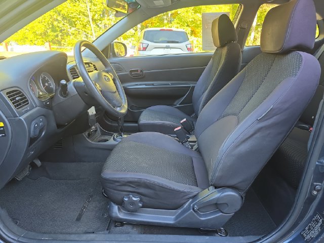 Used 2010 Hyundai Accent SE FWD image 10