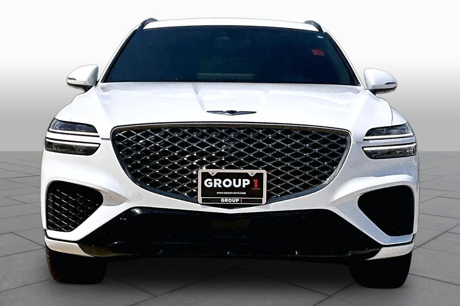 Used 2023 Genesis GV70 2.5T w/ Sport Prestige Package AWD/4WD image 4