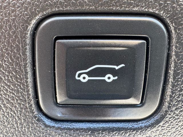 Used 2020 Chevrolet Blazer RS AWD/4WD image 28